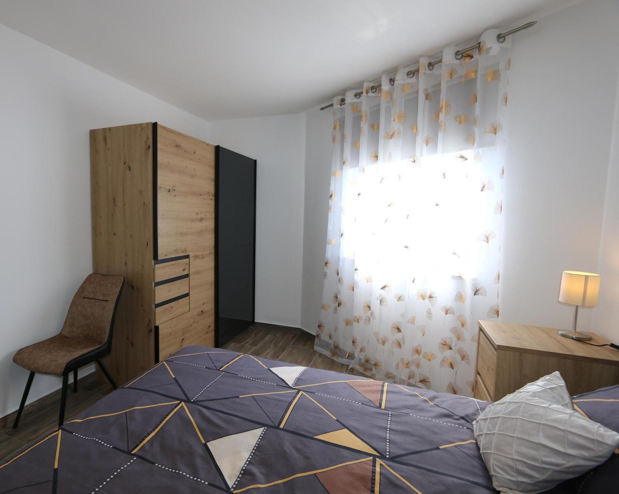 Apartments Mirjana Шіло Екстер'єр фото