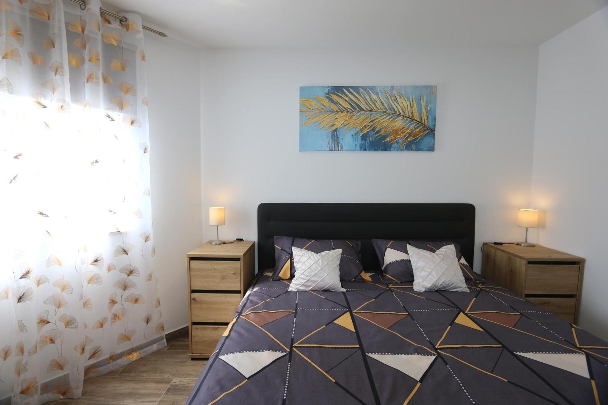 Apartments Mirjana Шіло Екстер'єр фото