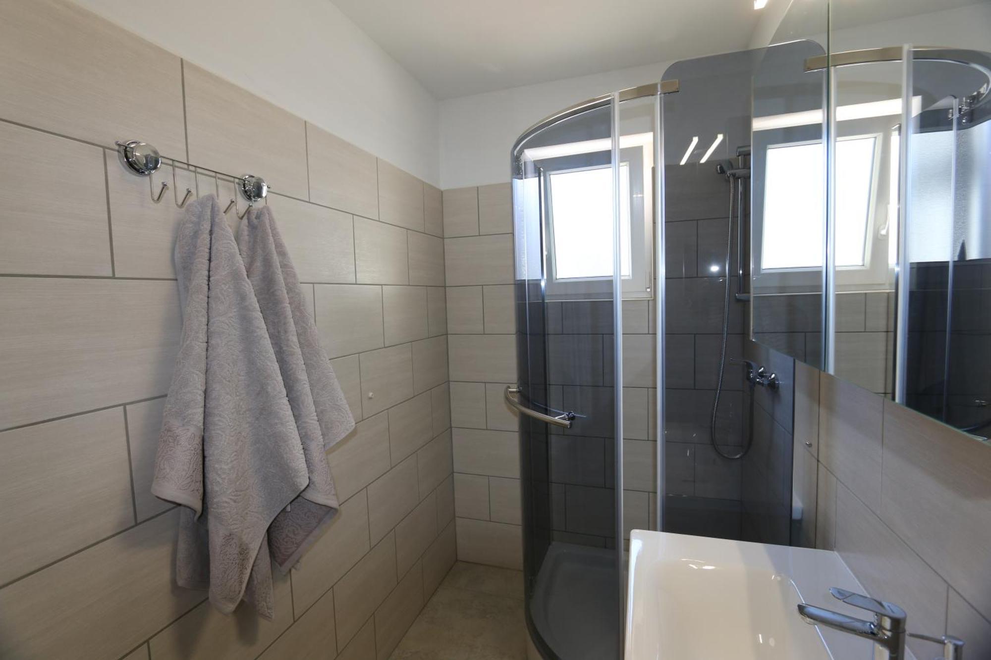 Apartments Mirjana Шіло Екстер'єр фото