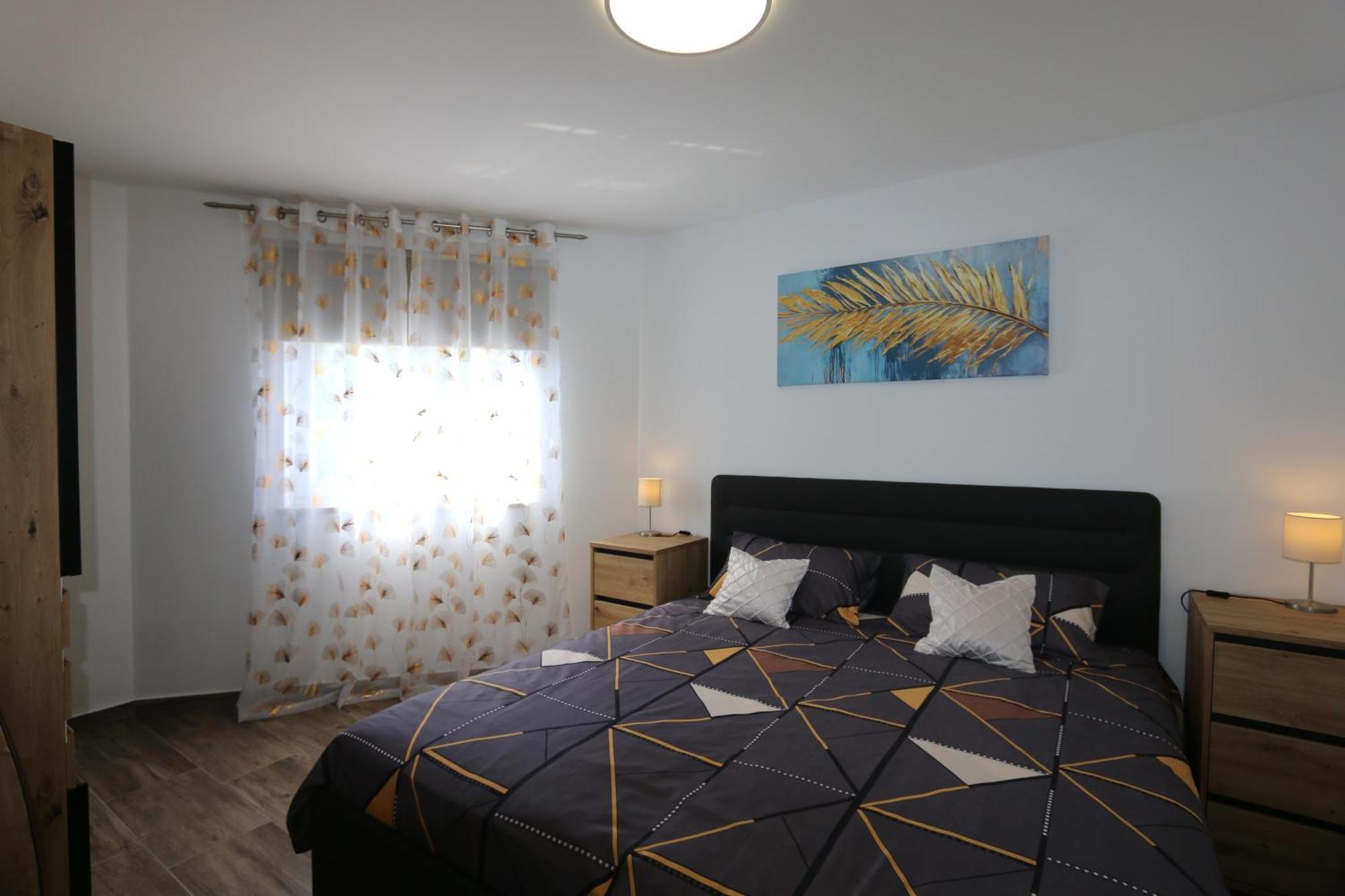 Apartments Mirjana Шіло Екстер'єр фото