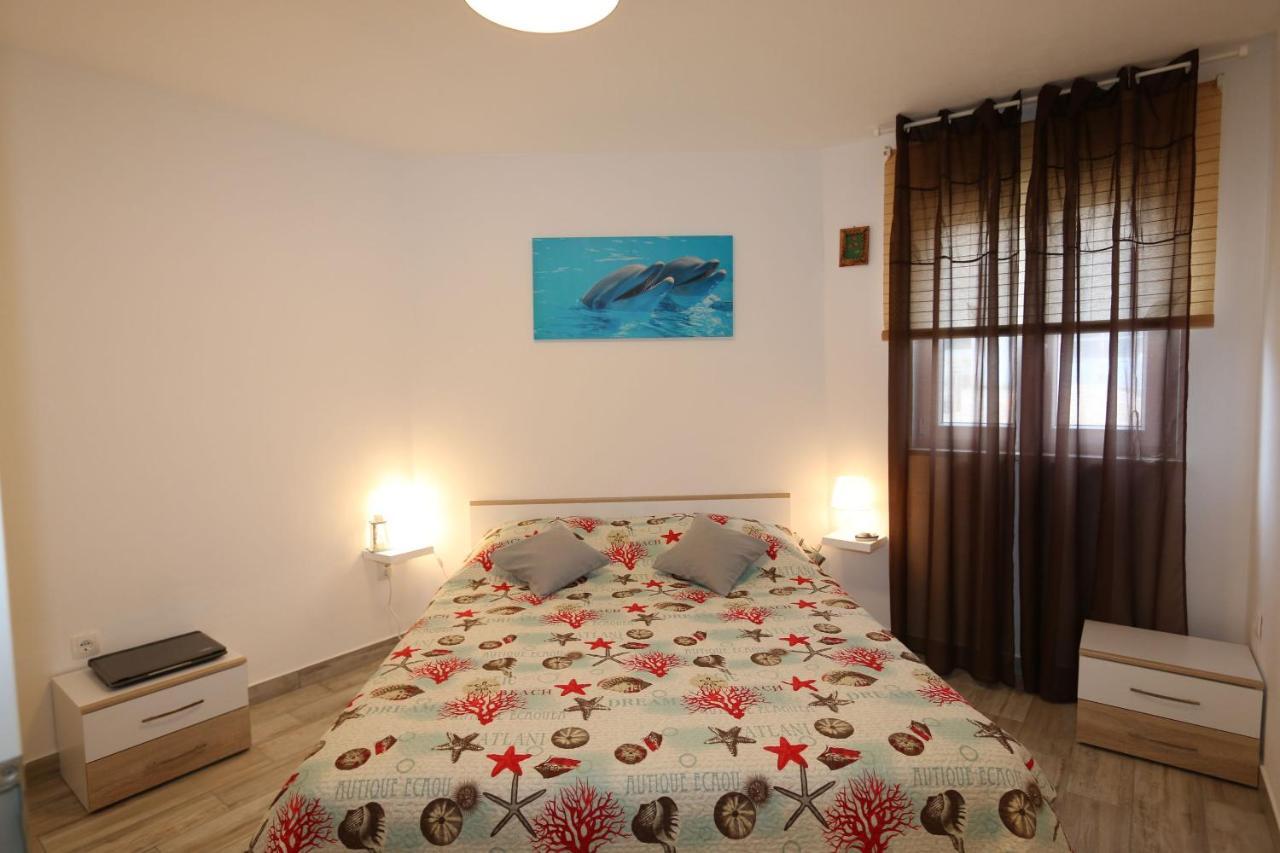 Apartments Mirjana Шіло Екстер'єр фото